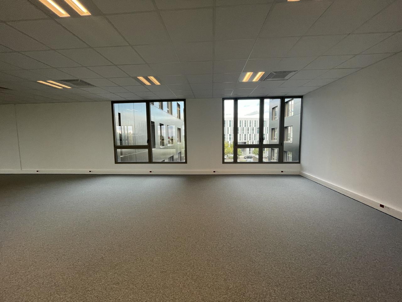 Bureau Cesson-Sévigné 657m² Location bureau Cesson-Sévigné Ille-et-Vilaine OLBUR2316953 14